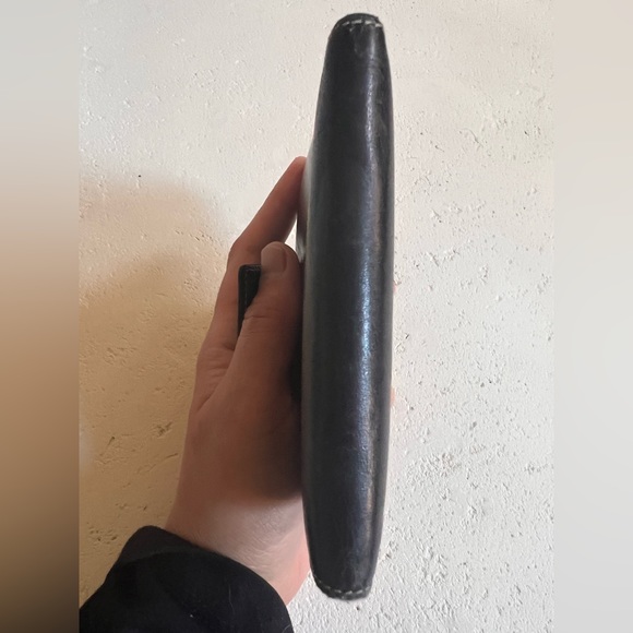 Gucci Vintage Leather Compact Wallet - Picture 8 of 13